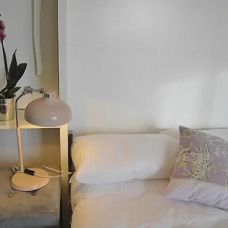 Cute Nest In Marais District